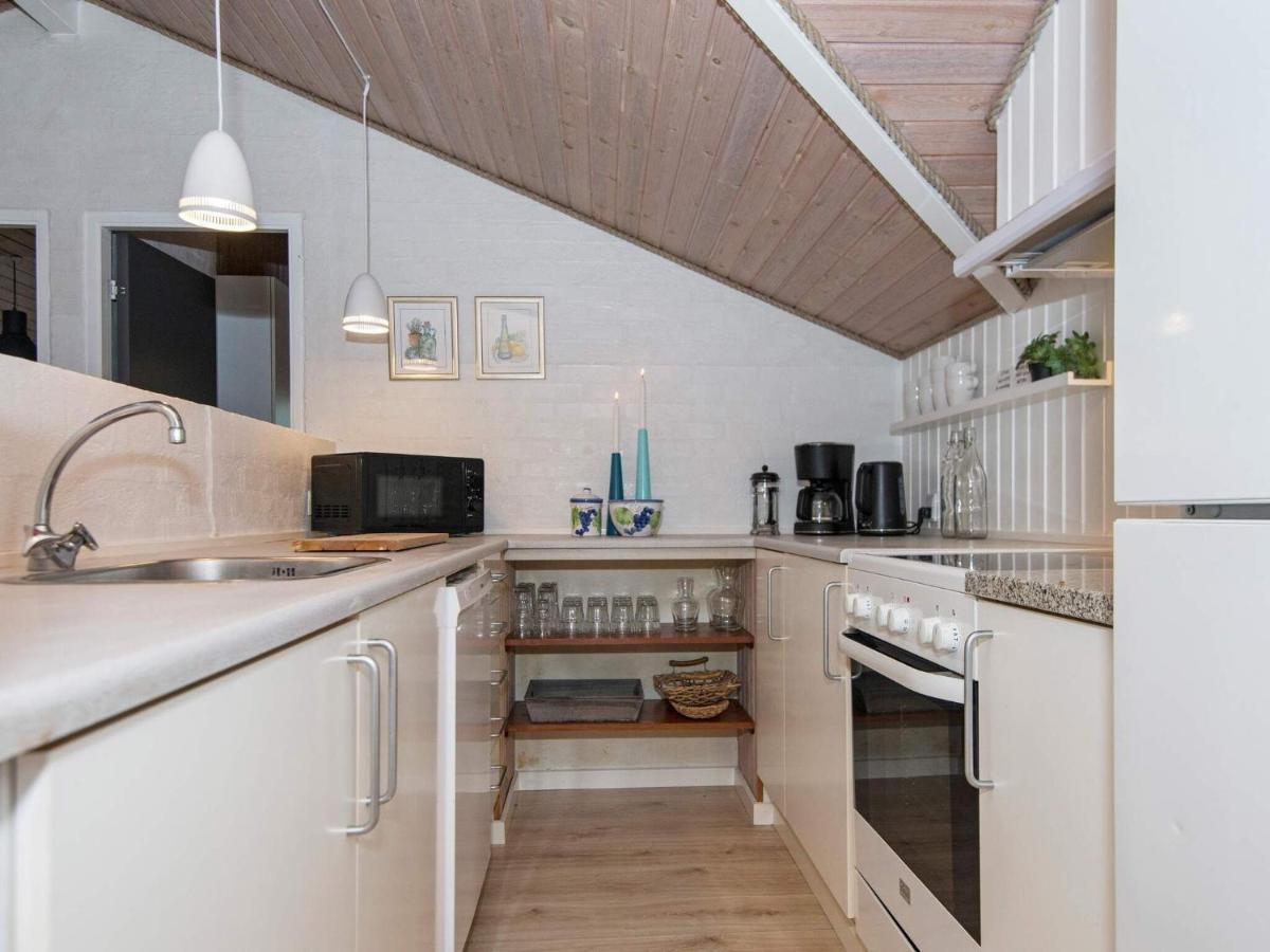 6 Person Holiday Home In R M Bolilmark エクステリア 写真