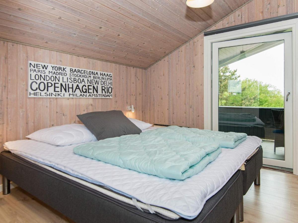 6 Person Holiday Home In R M Bolilmark エクステリア 写真