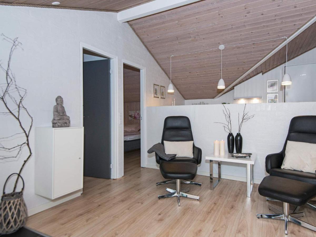 6 Person Holiday Home In R M Bolilmark エクステリア 写真